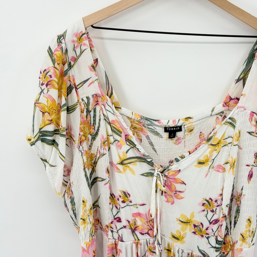 Torrid Plus Size Romantic Floral Babydoll Smocked Cottagecore Blouse Size 4X EUC - Picture 3 of 6